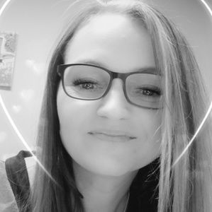 Meet your Posher, Pamela